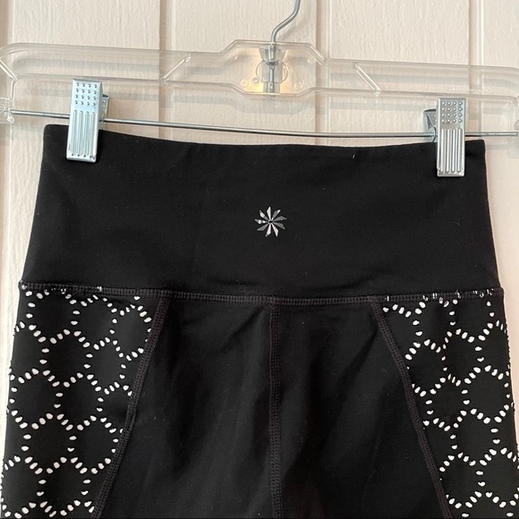 Athleta Black and White Eyelet Cropped Tights - Picture 5 of 7